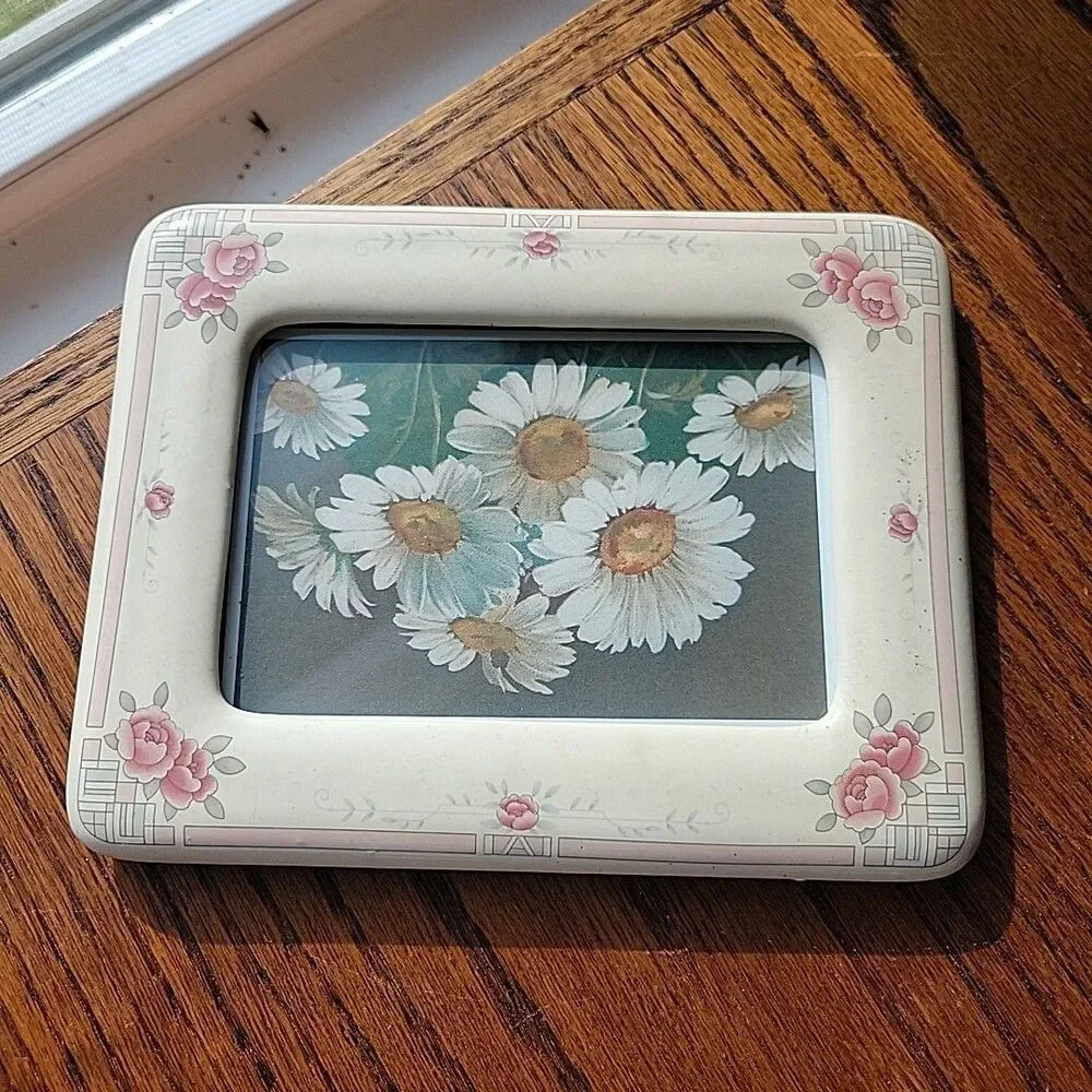 Vintage Ceramic Photo Frame Picture Ivory Floral Shabby & Chic 3 1/2 X 5 Art Dec